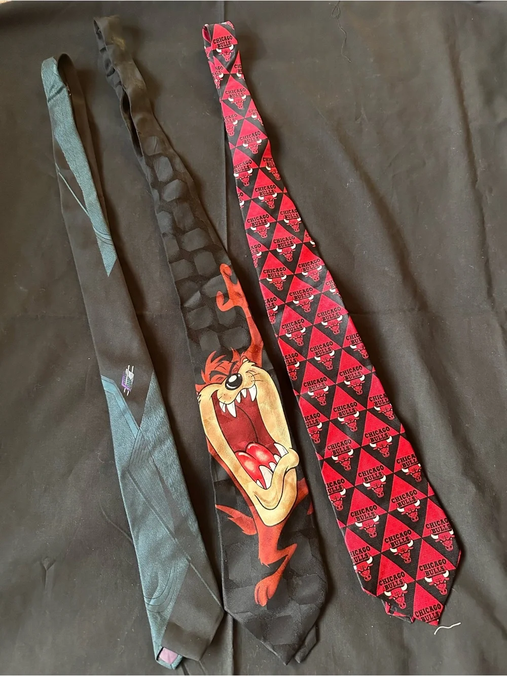 Novelty Ties Trio - Red Chicago Bulls, Black Taz, Teal Pattern